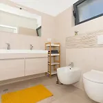 Abelia Villa *