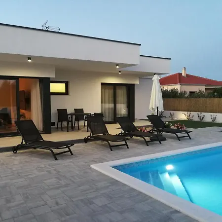 Villa Abelia Pirovac