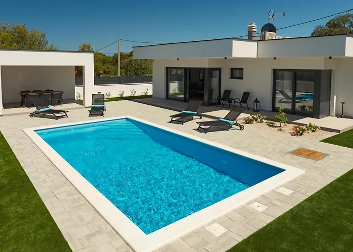 빌라 Abelia 피로바츠